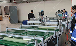 籃球板自動泡棉膠機客戶現（xiàn）場案（àn）例