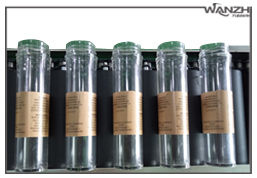 全自(zì)動臥式圓(yuán)瓶貼標機_ 高速臥式圓瓶貼標(biāo)機_東莞(wǎn)市(shì)草莓视频在线观看18自動化科技有限公司