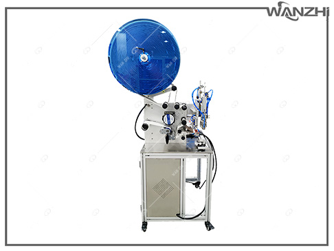 kn95kn94口罩貼海綿條機,東莞（wǎn）口罩海綿條貼合機公司,杯式口罩貼海綿條（tiáo）機